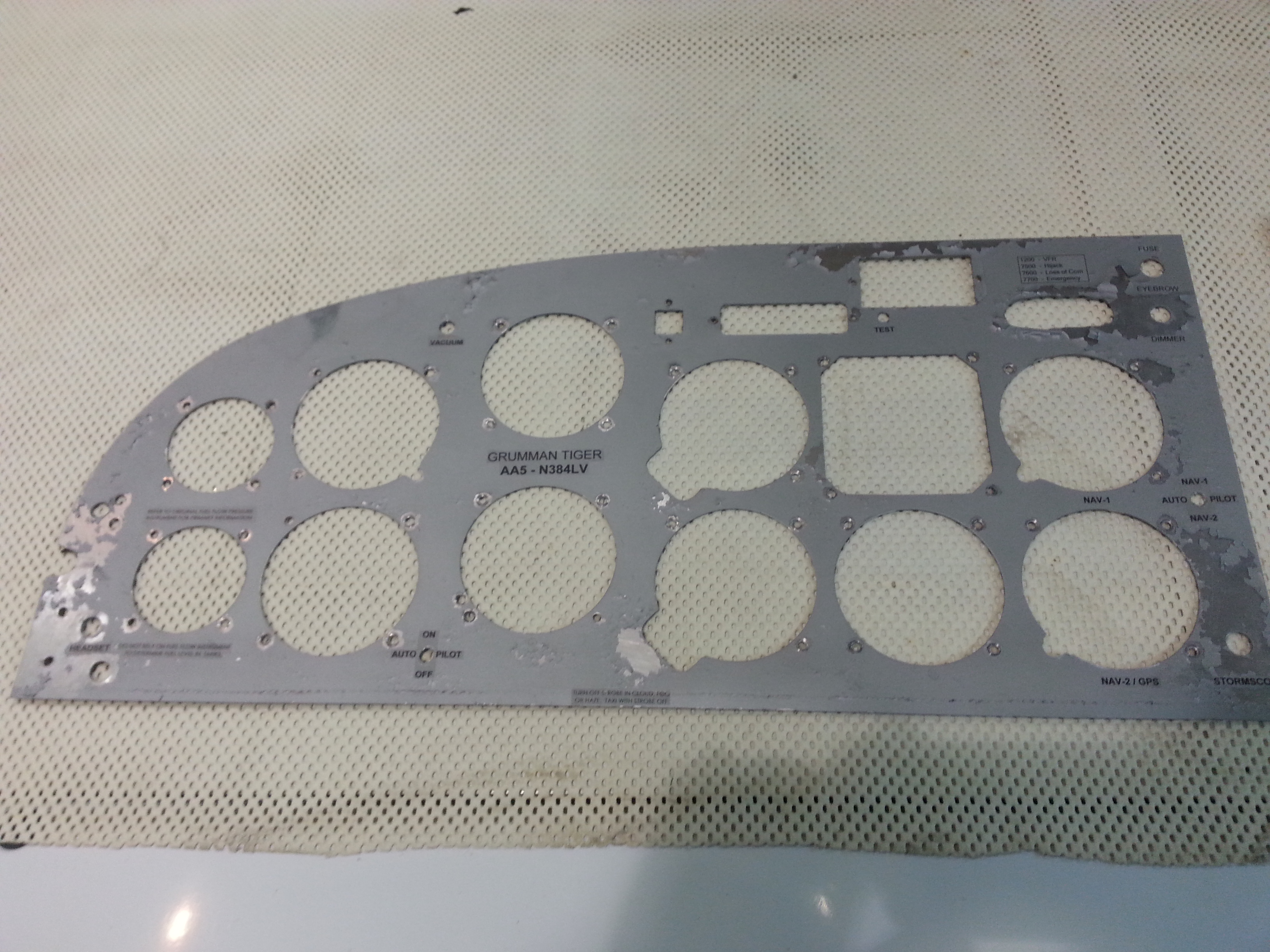 Old panel - Flaking finish